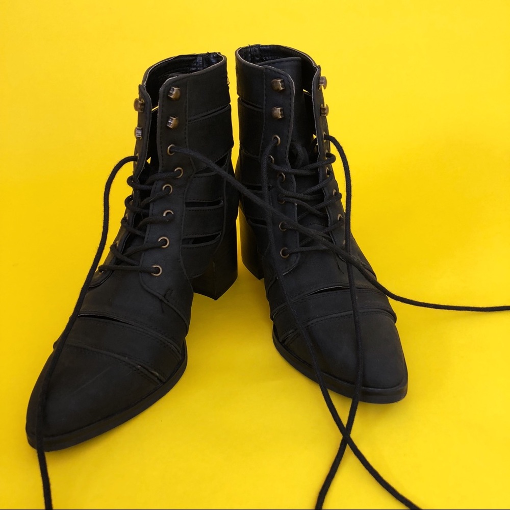 Cut out boots